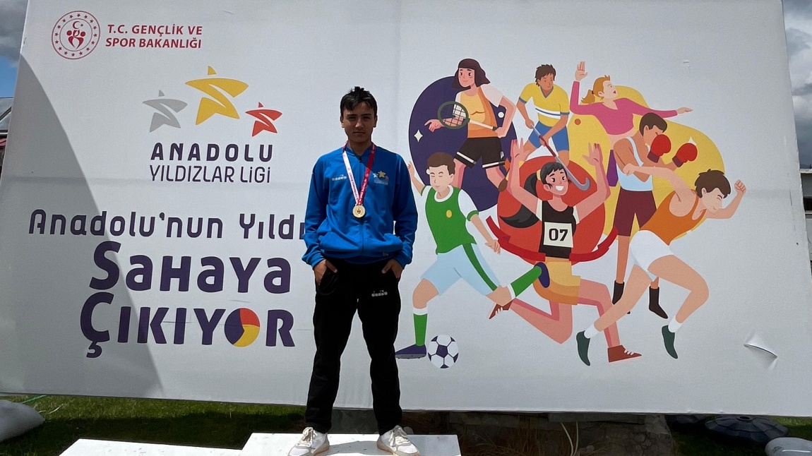 ÖĞRENCİMİZ HÜSEYİN DEMİREL'DEN BİR BAŞARI DAHA